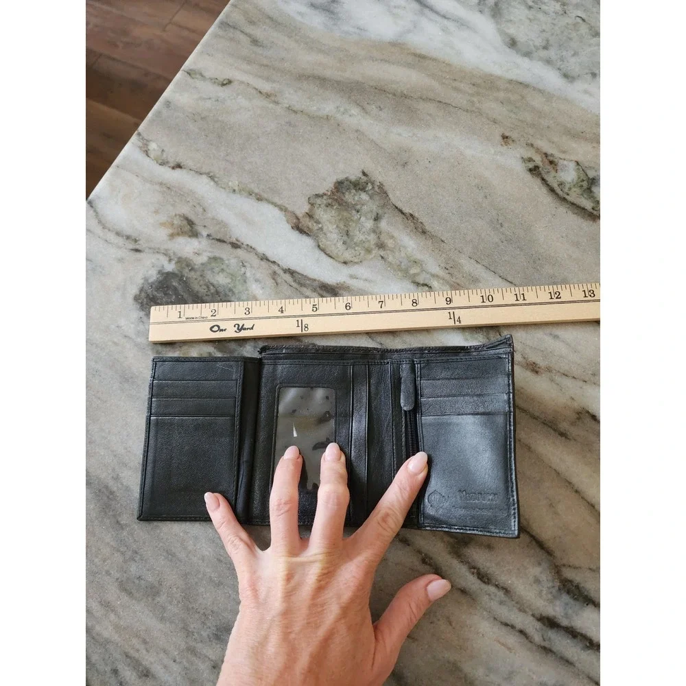 Mizuho Mens Black Genuine Stingray Skin Trifold Wallet White Pearl Eye Exotic